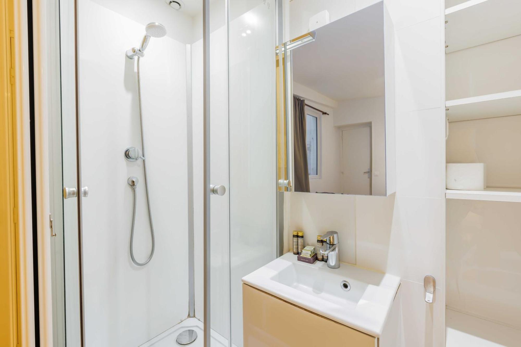 Amazing 1br For 4p - Chatelet * Parijs